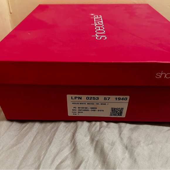 Shoedazzle Michea High Stiletto heel Boots. Size 7 in women. Beige - Picture 2 of 10